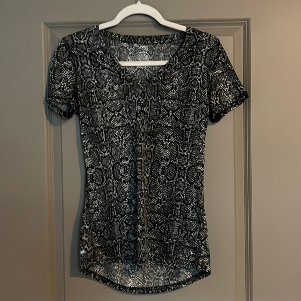 Athletic top